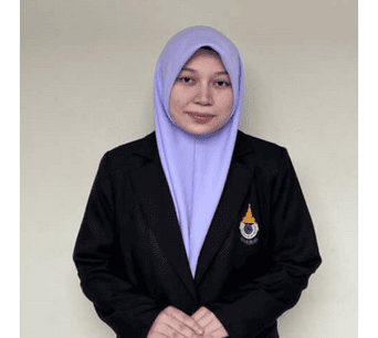 นักศึกษาสถาบันอิสลามและอาหรับศึกษามนร. ในชุดนักศึกษาอิสลามและชุดดำ.